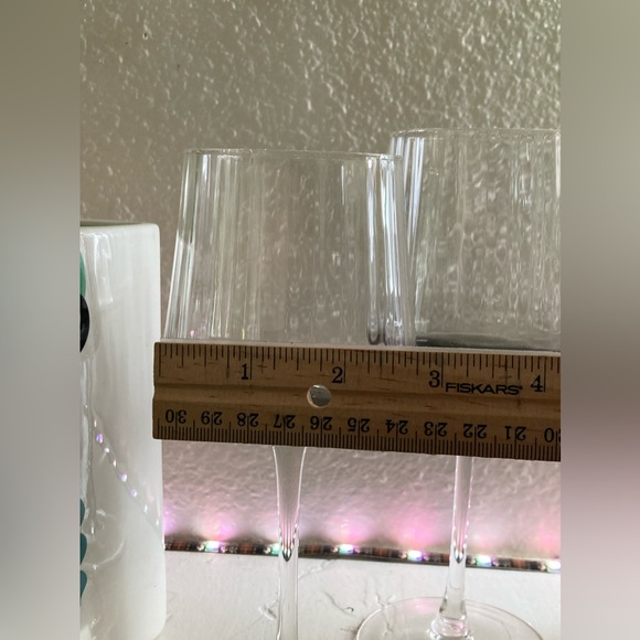 Set Of 2 Square Footed Wine Classes (see description) - Picture 3 of 3